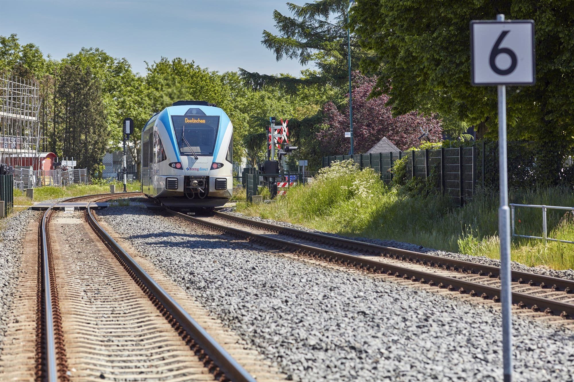 Trein komt aanrijden